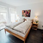 Appartement Weinreisedomizil Mit Eigenem Garten Und Parkplatz *