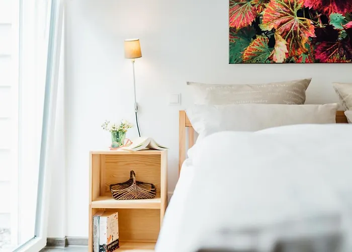 Apartamento Weinreisedomizil Mit Eigenem Garten Und Parkplatz